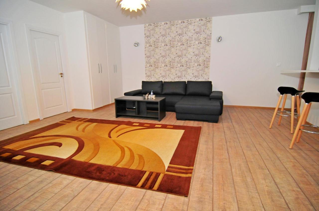 Apartament 6 Central Lägenhet Târgu-Mureş Exteriör bild