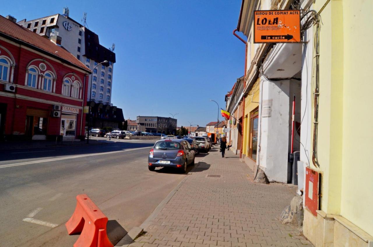 Apartament 6 Central Lägenhet Târgu-Mureş Exteriör bild