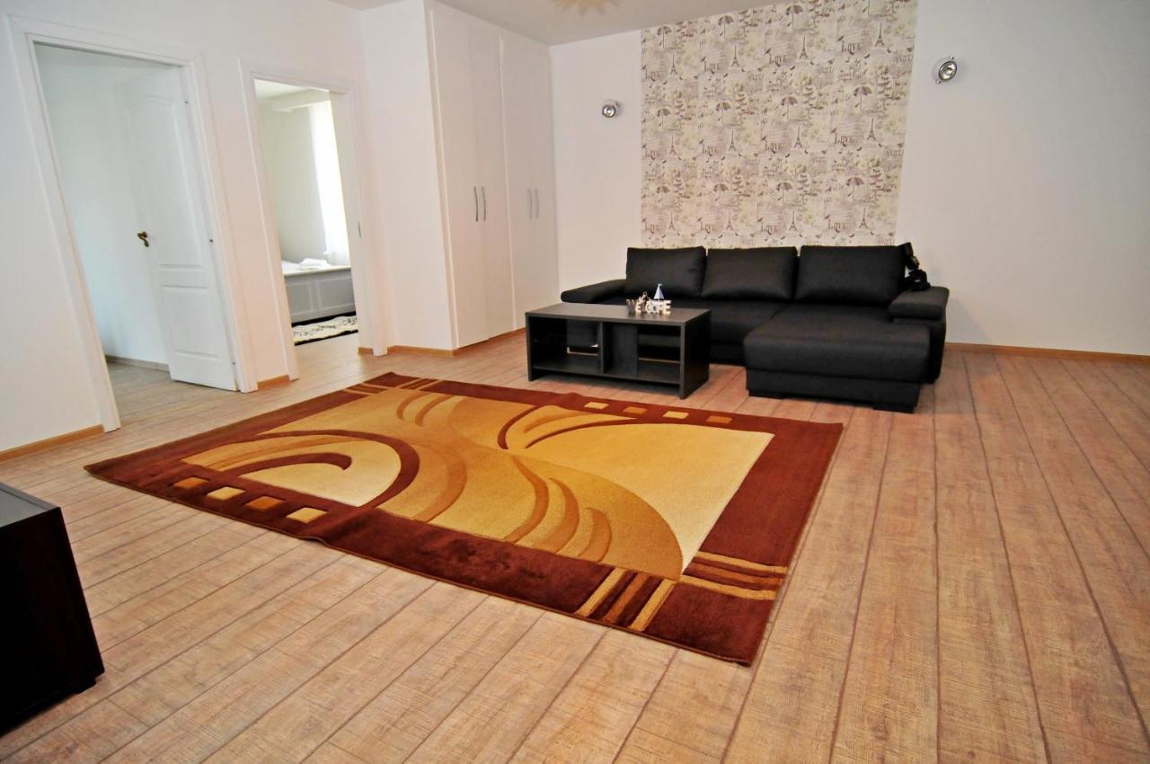 Apartament 6 Central Lägenhet Târgu-Mureş Exteriör bild