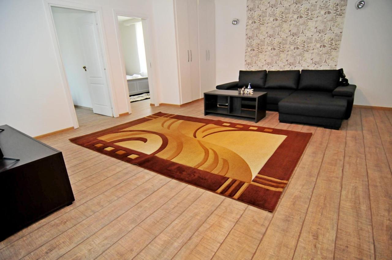 Apartament 6 Central Lägenhet Târgu-Mureş Exteriör bild